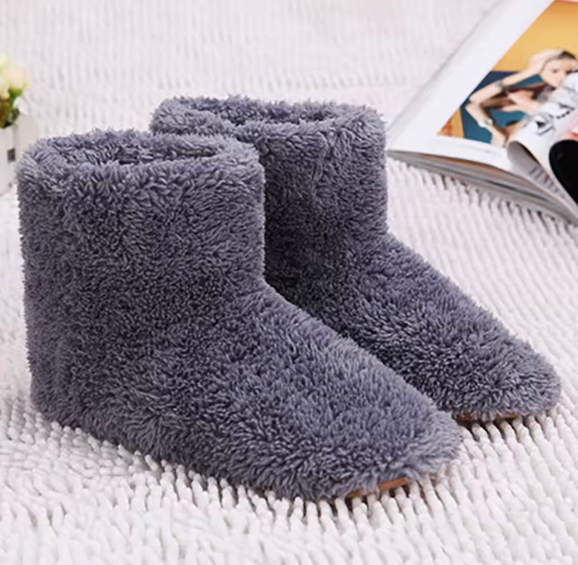 Heated foot warmer slippers for cozy evenings – product image 1